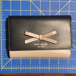 Kate Spade Wallet EUC